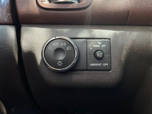 Used 2013 Buick Enclave Premium w/ LPO, Cargo Convenience Pkg FWD image 21