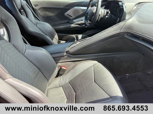 Used 2023 Chevrolet Corvette Stingray Premium Conv w/ Z51 Performance Package RWD image 17