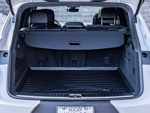Used 2024 Porsche Cayenne image 18