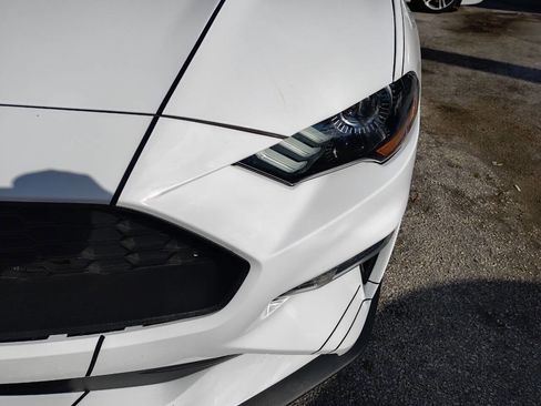 Used 2022 Ford Mustang Premium RWD image 21