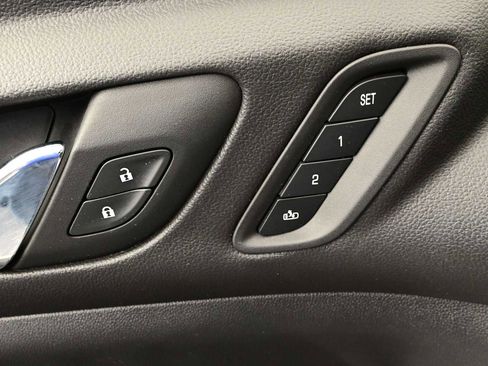 Used 2023 GMC Acadia SLT w/ Preferred Package AWD/4WD image 6
