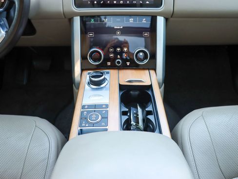 Used 2019 Land Rover Range Rover Supercharged AWD/4WD image 27