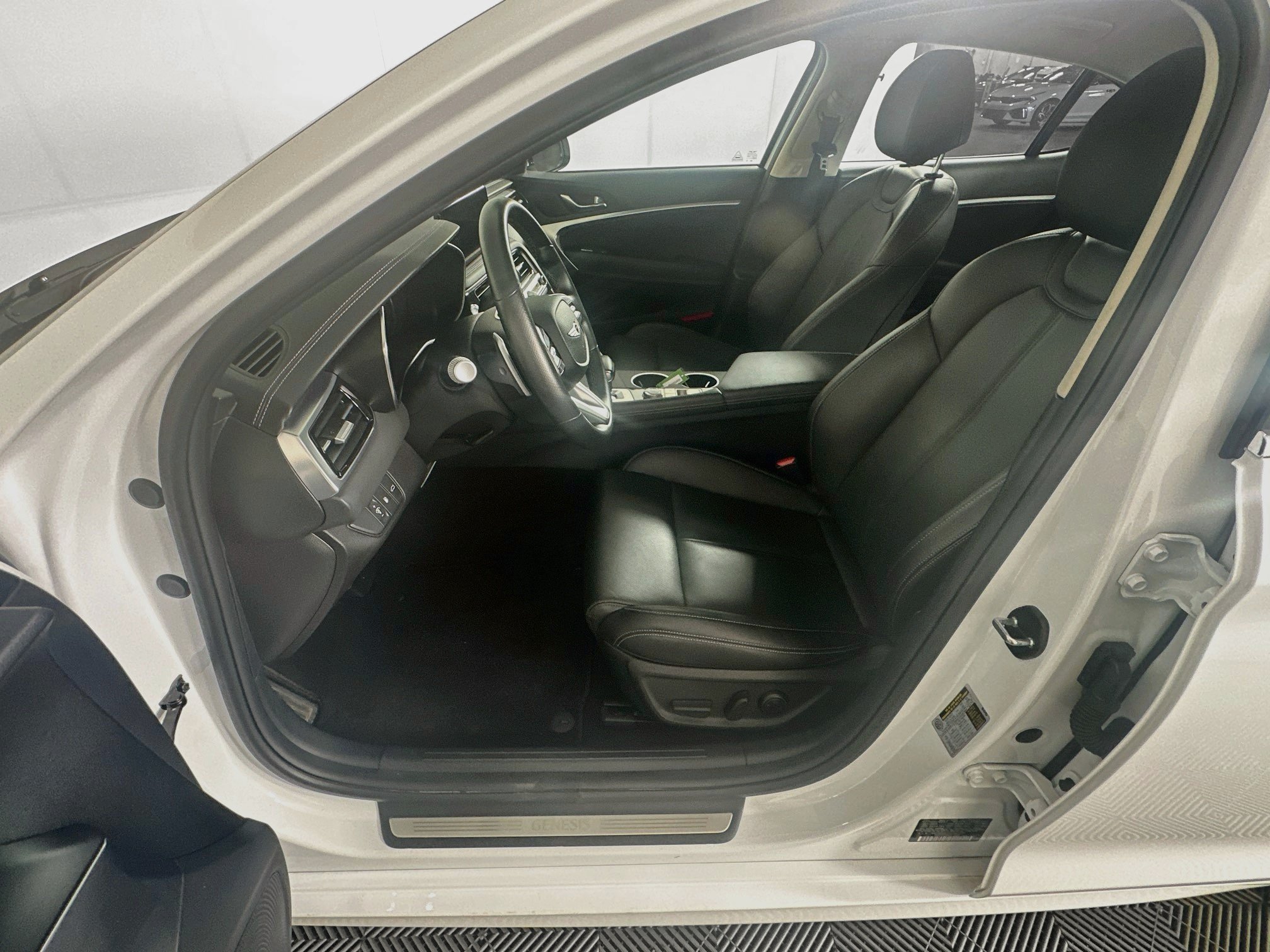 Used 2026 Genesis G70 2.5T AWD/4WD image 13