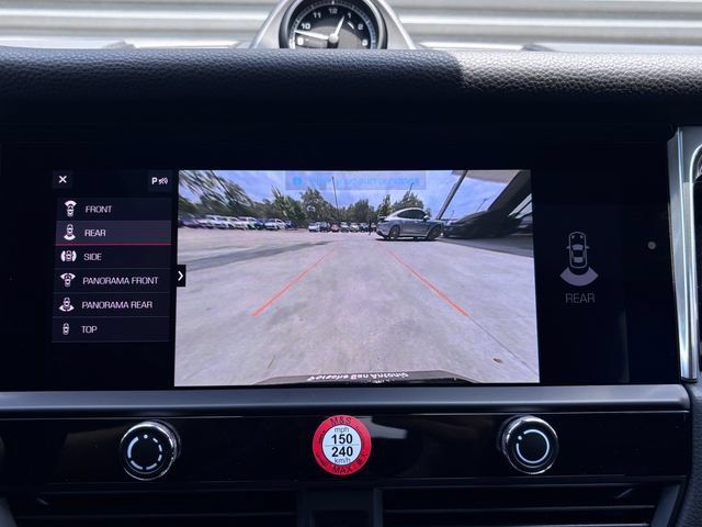 Certified 2026 Porsche Macan AWD/4WD image 19