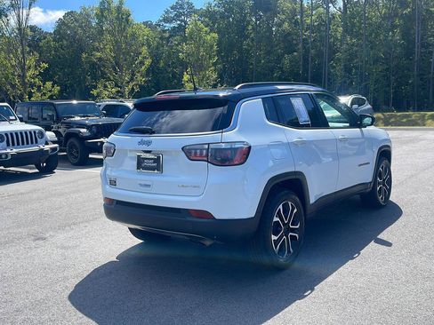 Used 2022 Jeep Compass Limited AWD/4WD image 7