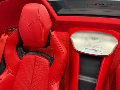Used 2023 Chevrolet Corvette Stingray w/ Z51 Performance Package image 32