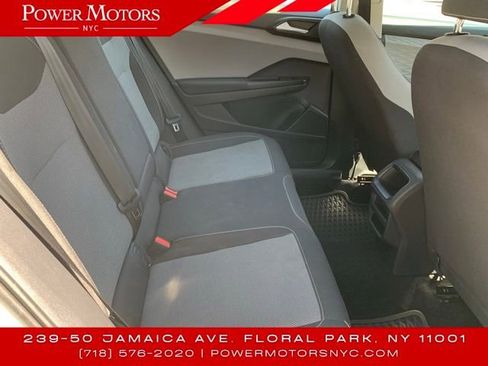Used 2022 Volkswagen Taos S image 23
