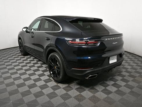 Used 2023 Porsche Cayenne Coupe w/ Premium Package image 3