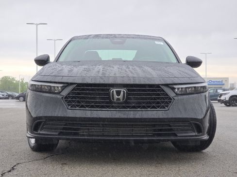 Used 2023 Honda Accord LX image 9