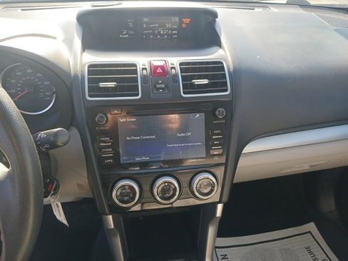 Used 2018 Subaru Forester 2.5i Premium w/ All-Weather Package image 12