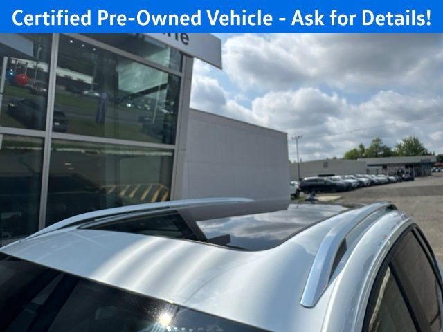 Certified 2023 Volkswagen Taos SEL AWD/4WD image 32