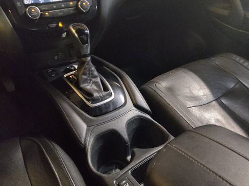 Used 2020 Nissan Rogue SL AWD/4WD image 26
