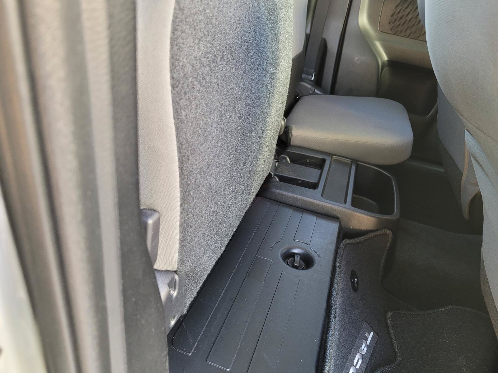 Used 2020 Toyota Tacoma SR RWD image 13
