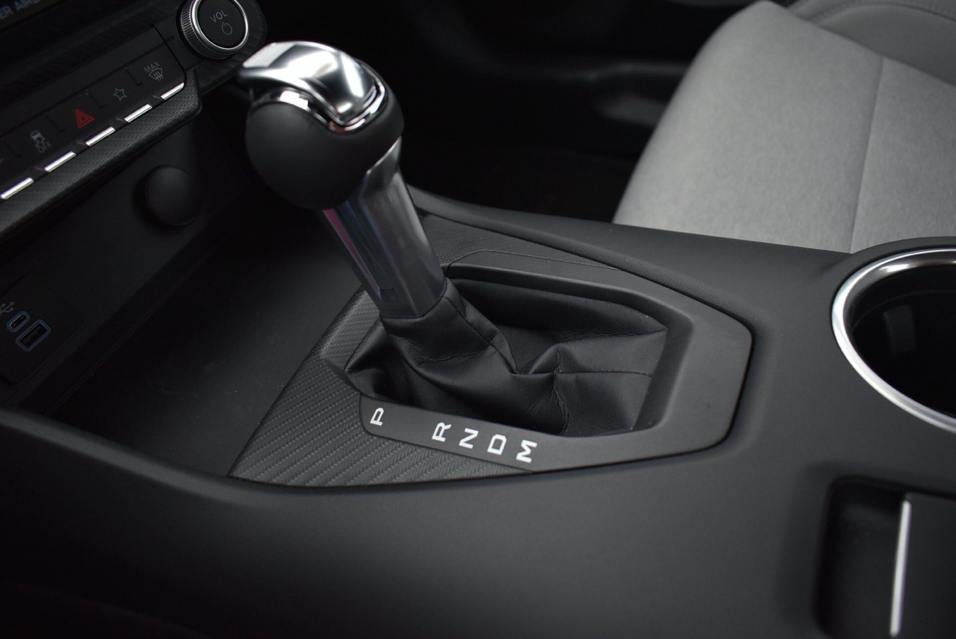 Used 2024 Ford Mustang GT RWD image 28