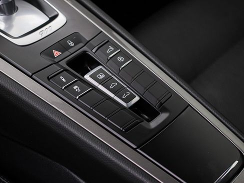 Used 2019 Porsche 911 Carrera S RWD image 26