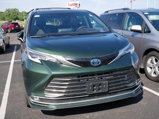 Certified 2021 Toyota Sienna Platinum FWD video 2