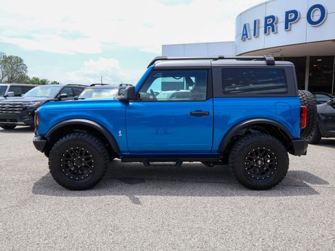 Used 2022 Ford Bronco 2-Door AWD/4WD image 2