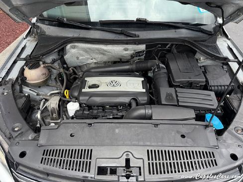 Used 2014 Volkswagen Tiguan R-Line image 16