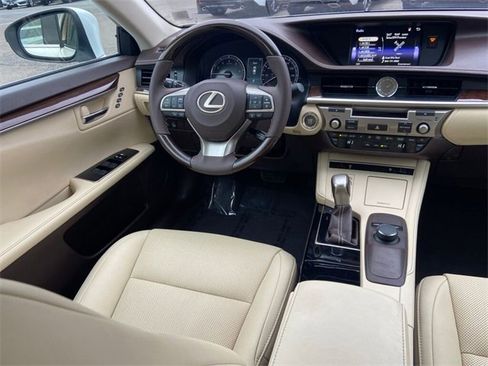 Used 2018 Lexus ES 350 image 13