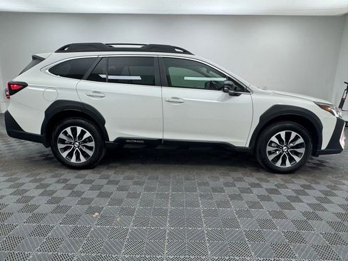 Used 2025 Subaru Outback Limited AWD/4WD image 7