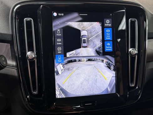 Used 2024 Volvo XC40 Recharge Ultimate w/ Protection Package Premier AWD/4WD image 7