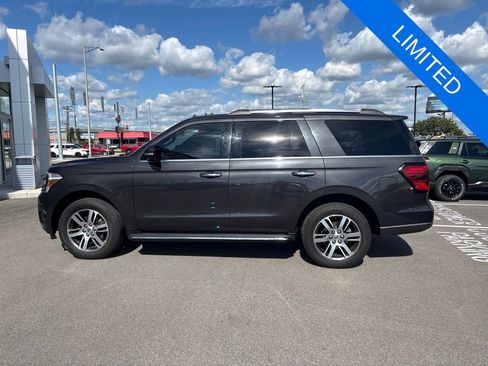 Used 2022 Ford Expedition Limited AWD/4WD image 6