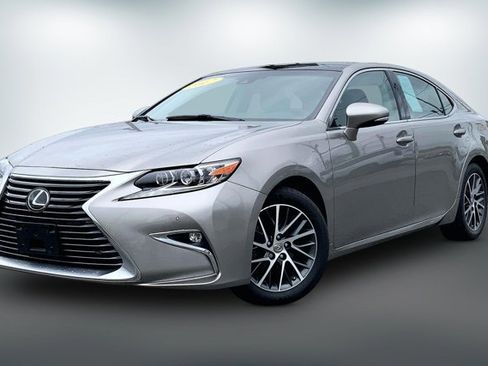 Used 2017 Lexus ES 350 w/ Luxury Package FWD image 12