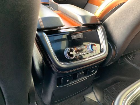 Used 2019 Lincoln Navigator Reserve w/ Cargo Package image 18