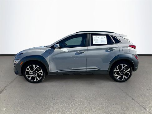Used 2023 Hyundai Kona Limited image 4