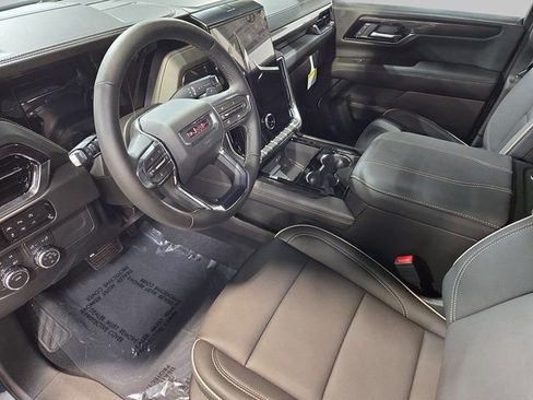 New 2026 GMC Yukon Elevation image 20