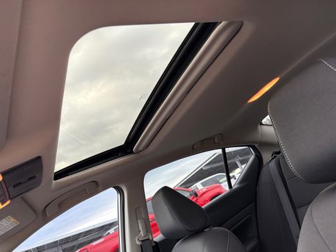 Used 2022 Nissan Altima 2.5 SV w/ SV Premium Package image 17