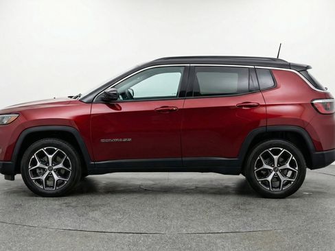 Used 2025 Jeep Compass Limited AWD/4WD image 5