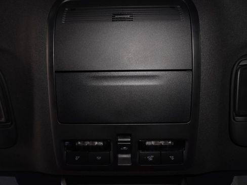 Used 2022 MAZDA MAZDA3 s image 21