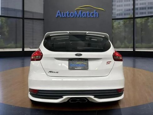 Used 2017 Ford Focus ST w/ Equipment Group 402A image 7