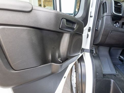 Used 2023 RAM ProMaster 2500 FWD image 15