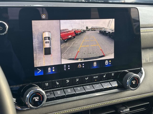 Used 2023 Chevrolet Colorado ZR2 w/ ZR2 Convenience Package III AWD/4WD image 31