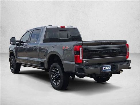 Used 2026 Ford F250 Platinum AWD/4WD image 8