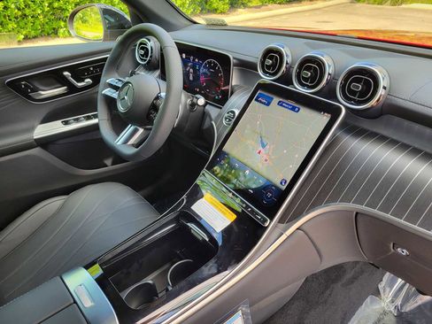 New 2025 Mercedes-Benz GLC 300 GLC 300 image 18