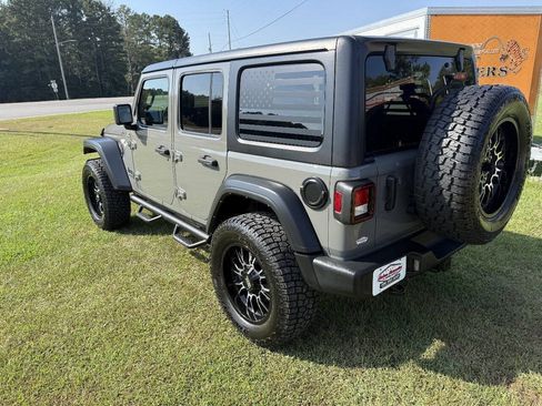 Used 2021 Jeep Wrangler Unlimited Sport AWD/4WD image 8