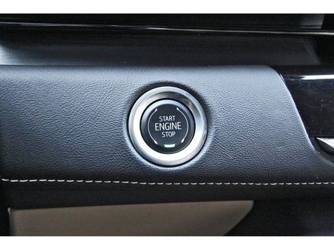 Used 2024 Cadillac Escalade Premium Luxury image 20