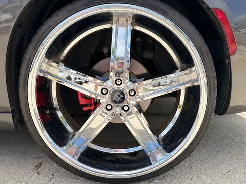 Used 2017 Dodge Charger SXT w/ Rallye Group RWD image 10