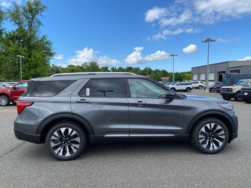 New 2026 Ford Explorer Platinum w/ LUX Leather Package AWD/4WD image 6
