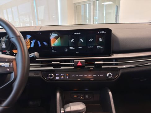 Used 2026 Kia Sportage EX image 18