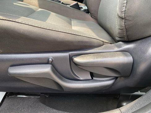 Used 2018 Toyota Corolla LE FWD image 10