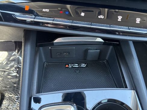Used 2024 Buick Envision Preferred AWD/4WD image 35