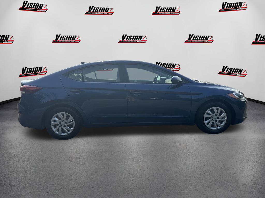 Used 2017 Hyundai Elantra SE FWD image 4