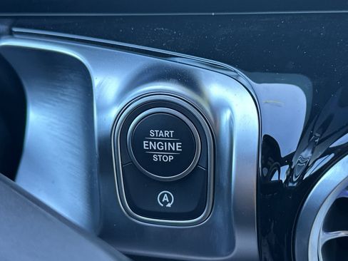 New 2026 Mercedes-Benz GLB 250 4MATIC image 22