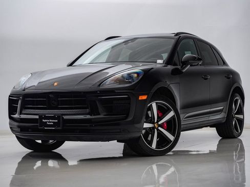 Certified 2026 Porsche Macan S AWD/4WD image 1