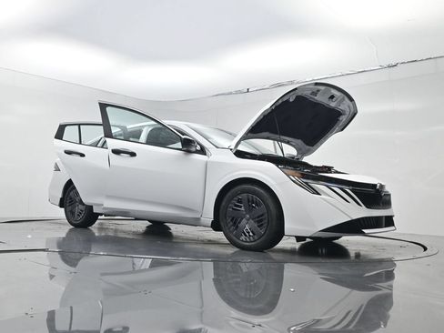 New 2027 Nissan Sentra S w/ Floor Mat Package FWD image 29