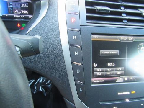 Used 2016 Lincoln MKZ Hybrid image 43